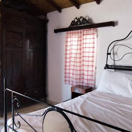 Kibris Evi Hotel ฟามากุสต้า ภายนอก รูปภาพ